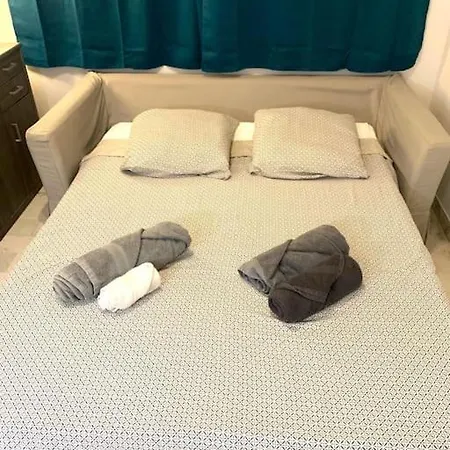 Center Ac Wifi 100 M From Behind Martinez Appartement *